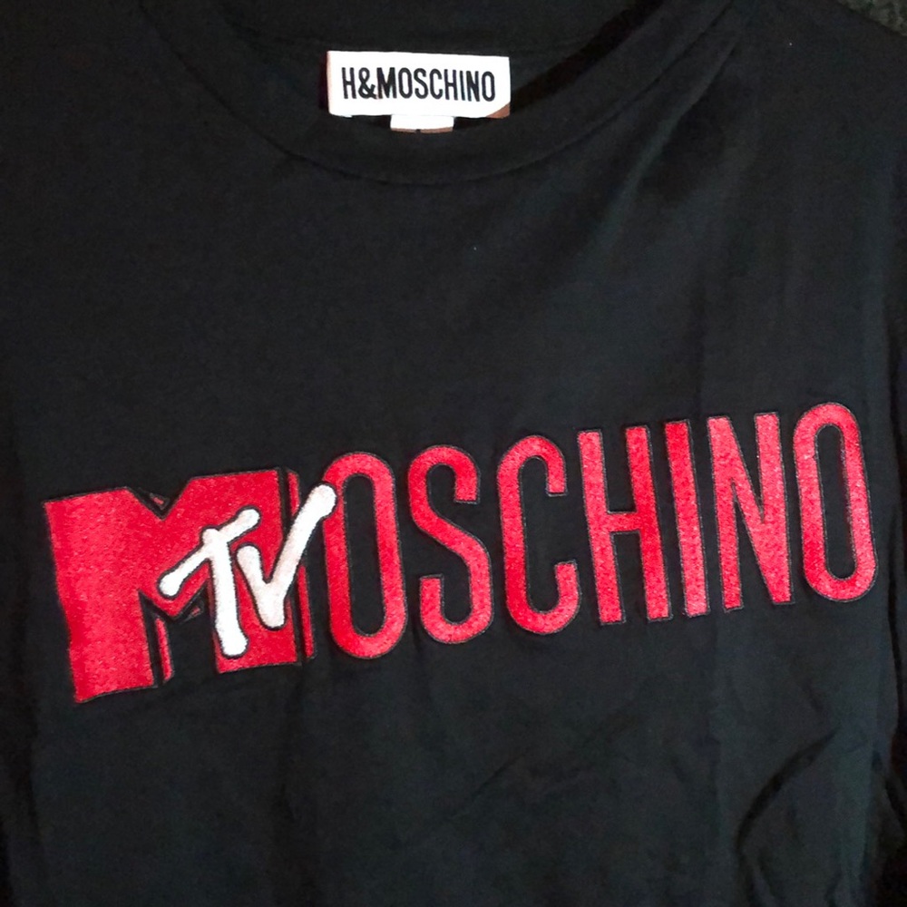 Moschino x H&M tee